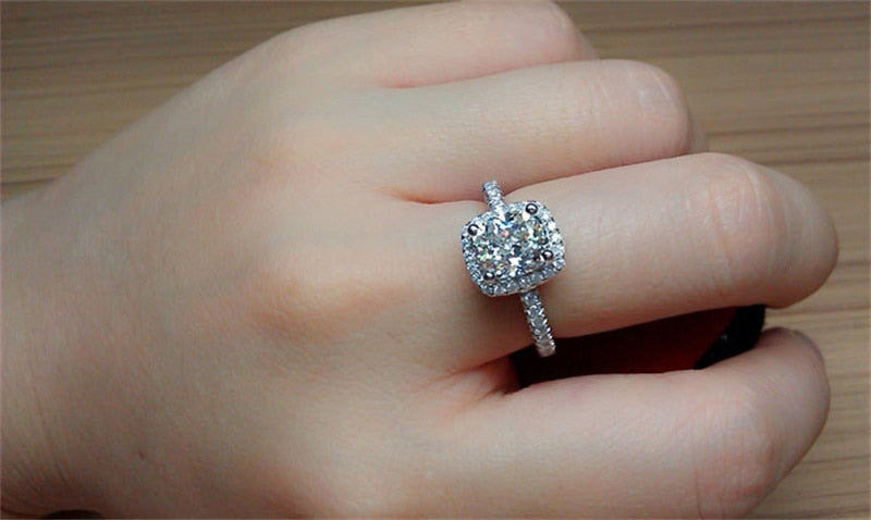Women's Zircon Ring | Gold-Tone Alloy | Diamond-Style Stone | Sizes 6-10 | Wedding & Engagement Jewelry