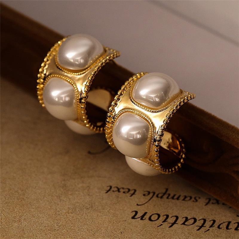 Light Luxury Pearl Earrings | Imitation Pearl | Gold | Elegant Women's Ear Accessories