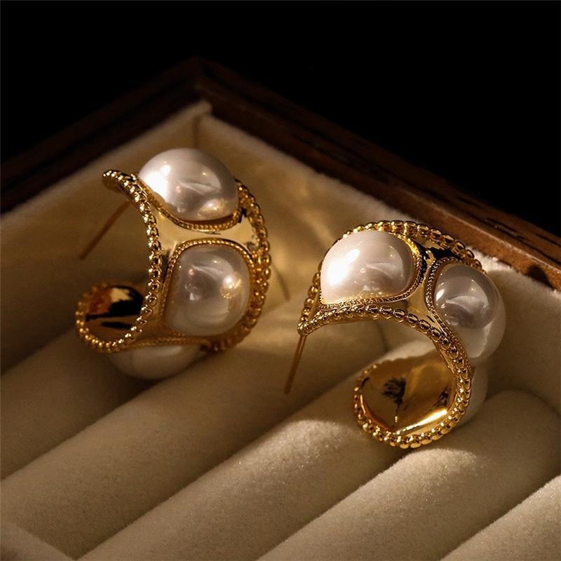 Light Luxury Pearl Earrings | Imitation Pearl | Gold | Elegant Women's Ear Accessories